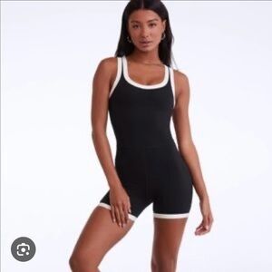 Set Active Sportysuit in Contrast. Size M.